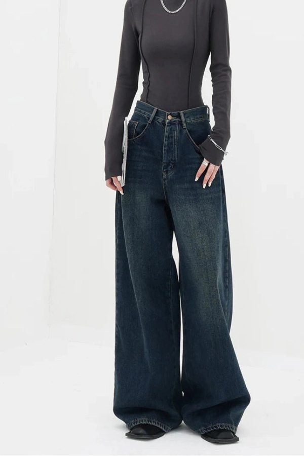 Fall Oversized Dark Wash Wide-Leg Jeans - Y2K Fashion Outfit Inspiration