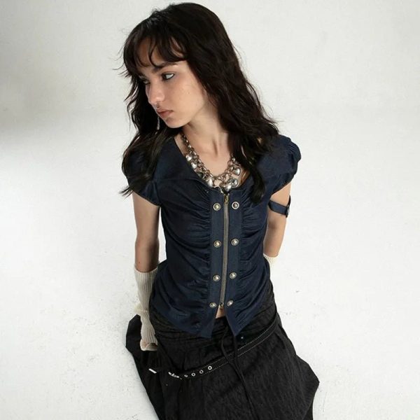 Industrial Siren Top - Y2K Fashion, Cute 2000s Outfits, Flair Jeans Outfit