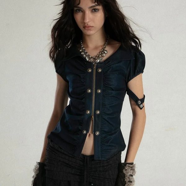 Industrial Siren Top - Y2K Fashion, Cute 2000s Outfits, Flair Jeans Outfit